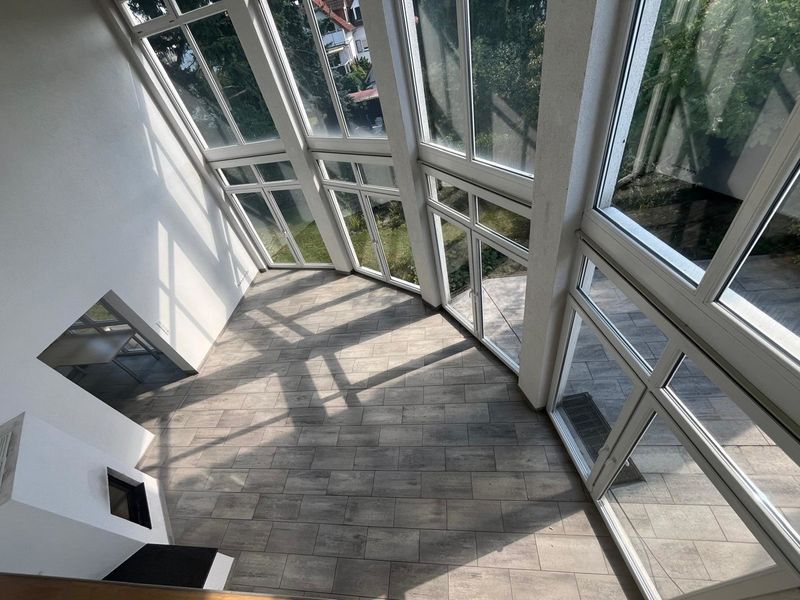 Spektakuläres Architektenhaus mit Einliegerwohnung und viel Platz für die ganze Familie!